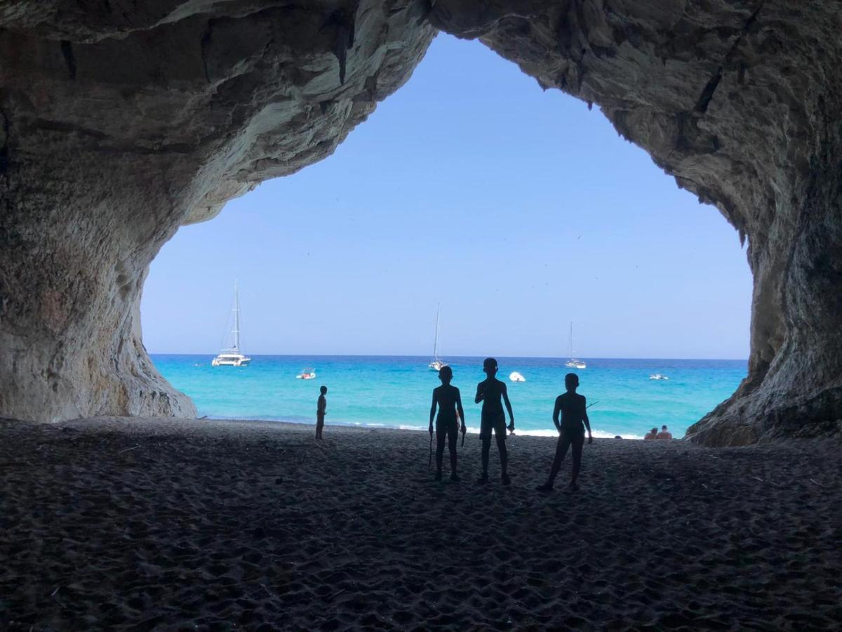 Appartamenti Le Conchiglie E Le Stelle Marine Cala Gonone Eksteriør bilde