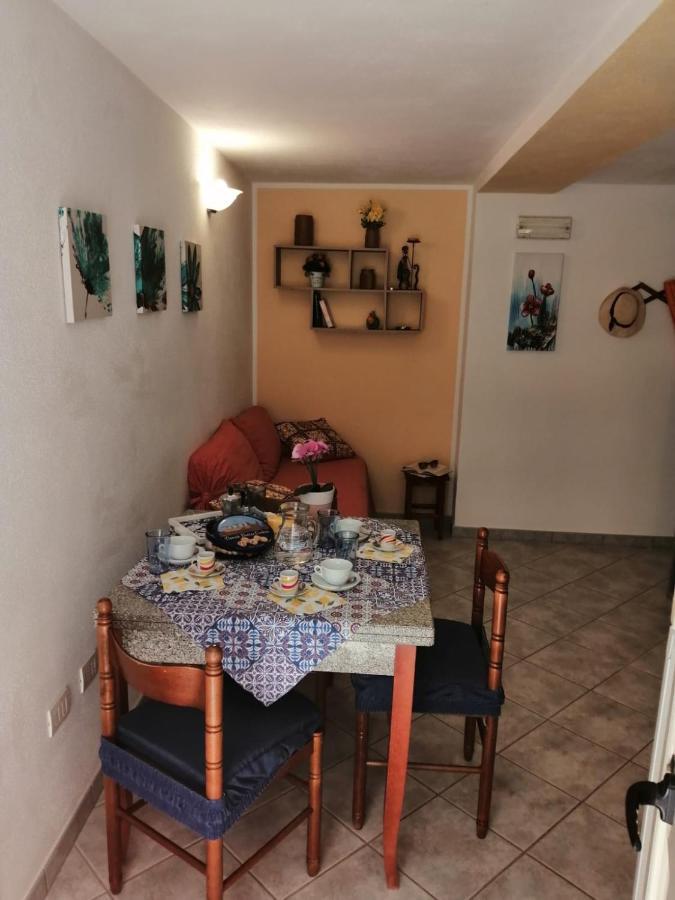 Appartamenti Le Conchiglie E Le Stelle Marine Cala Gonone Eksteriør bilde